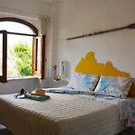 Dell'ospite Ischia *