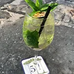 Dell'ospite Ischia *